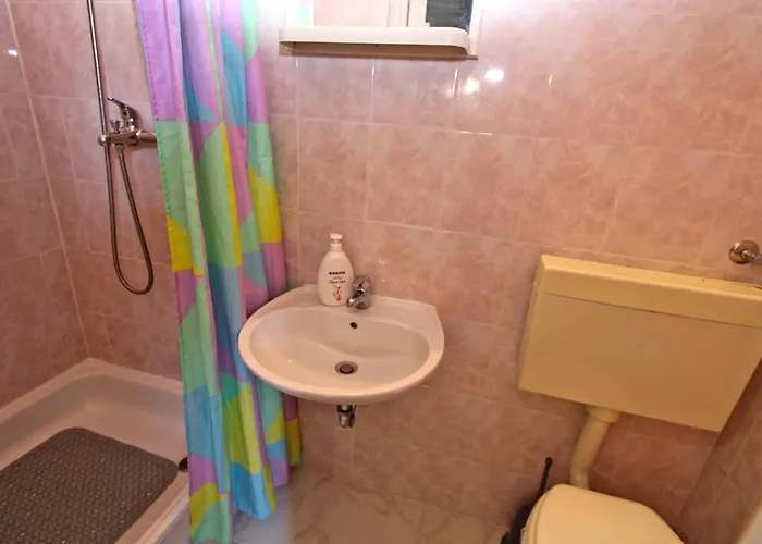 Dragomir 1052 Apartment *