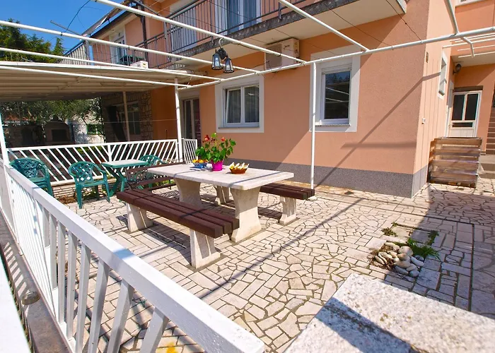 Apartamento Dragomir 1052 *