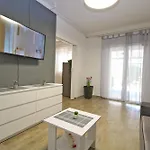 Dragomir 1052 Fažana