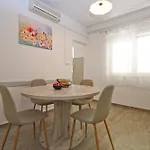 Apartamento Dragomir 1052 *