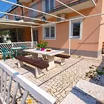 Apartamento Dragomir 1052 *